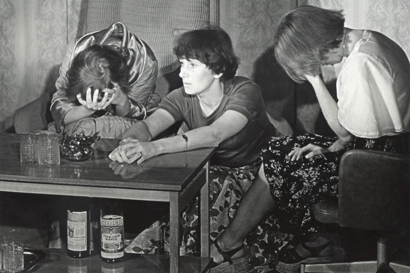File:Loorits, Marje (Rita Družnina – Marje Loorits. Petruševskaja „Cinzano”. Noorsooteater, 1978, foto Gunnar Vaidla, erakogu).jpg